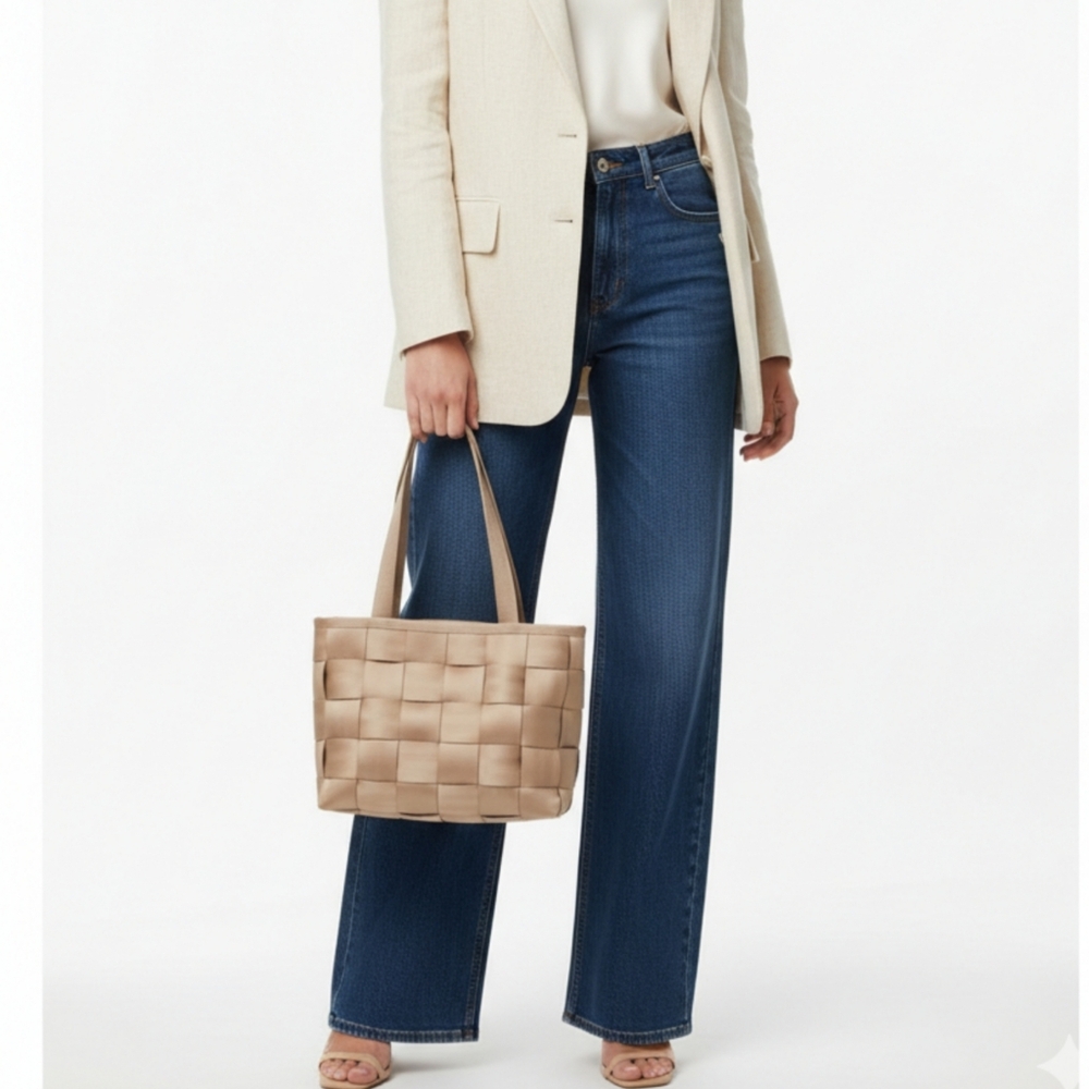 Harveys Medium Seatbelt Bag in Tan for Mercedes-Benz